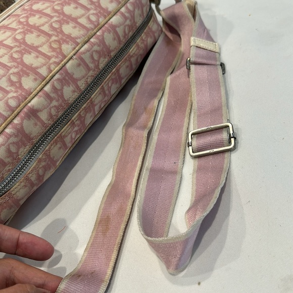 Authentic Dior trotter crossbody with authenticity card - Picture 10 of 16